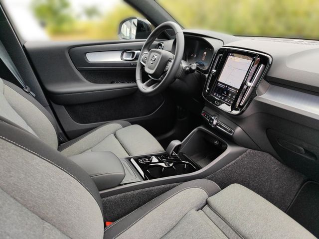 VOLVO XC 40 (Bild 23 von Array)