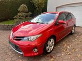 Toyota Auris Touring Sports Executive,8xbereift,2.HAND - Toyota Auris mit Diesel-Antrieb: 2.2
