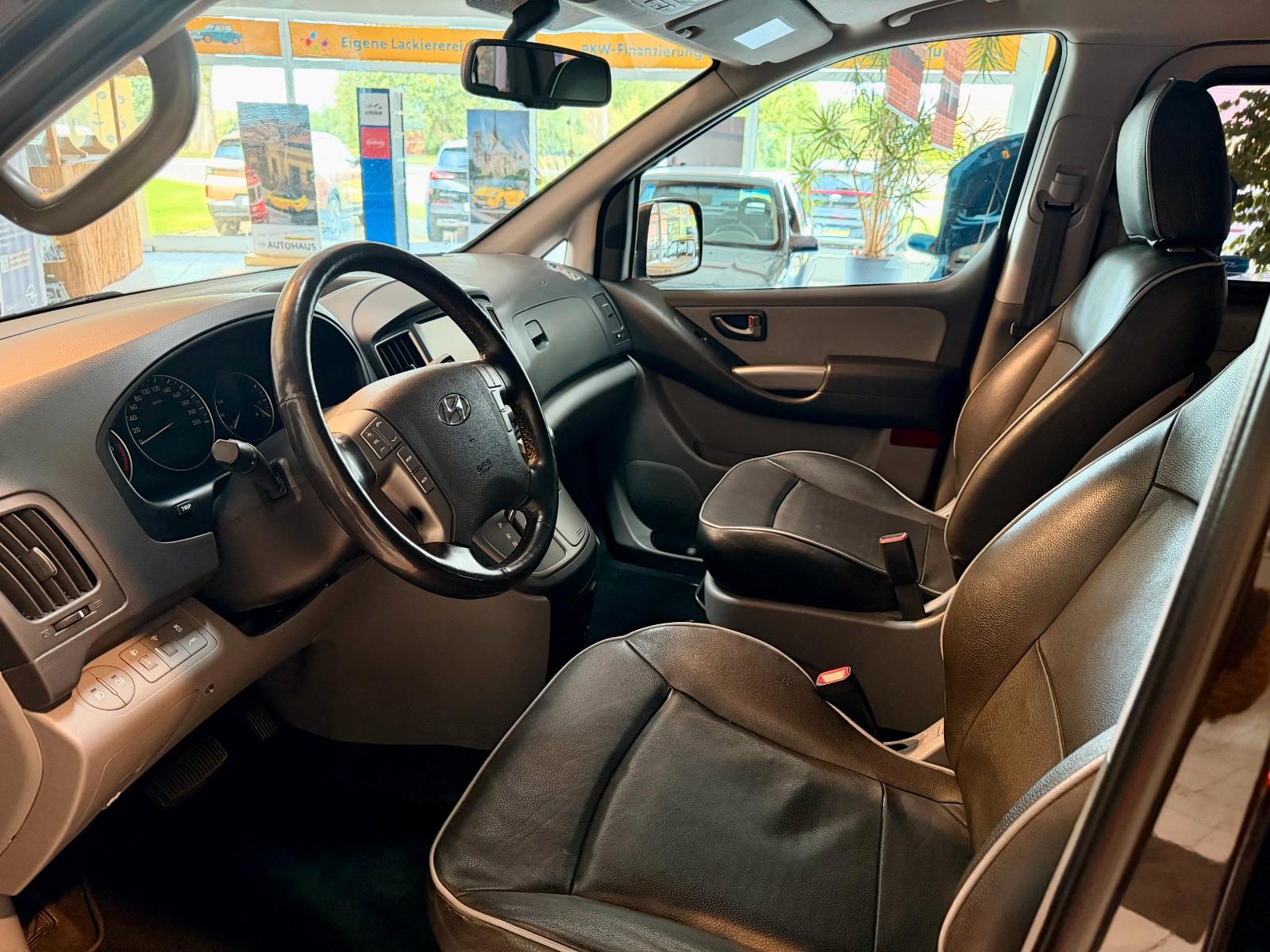 Hyundai H-1 8-Sitz.Travel Family+Leder*AHZV*Allwetter