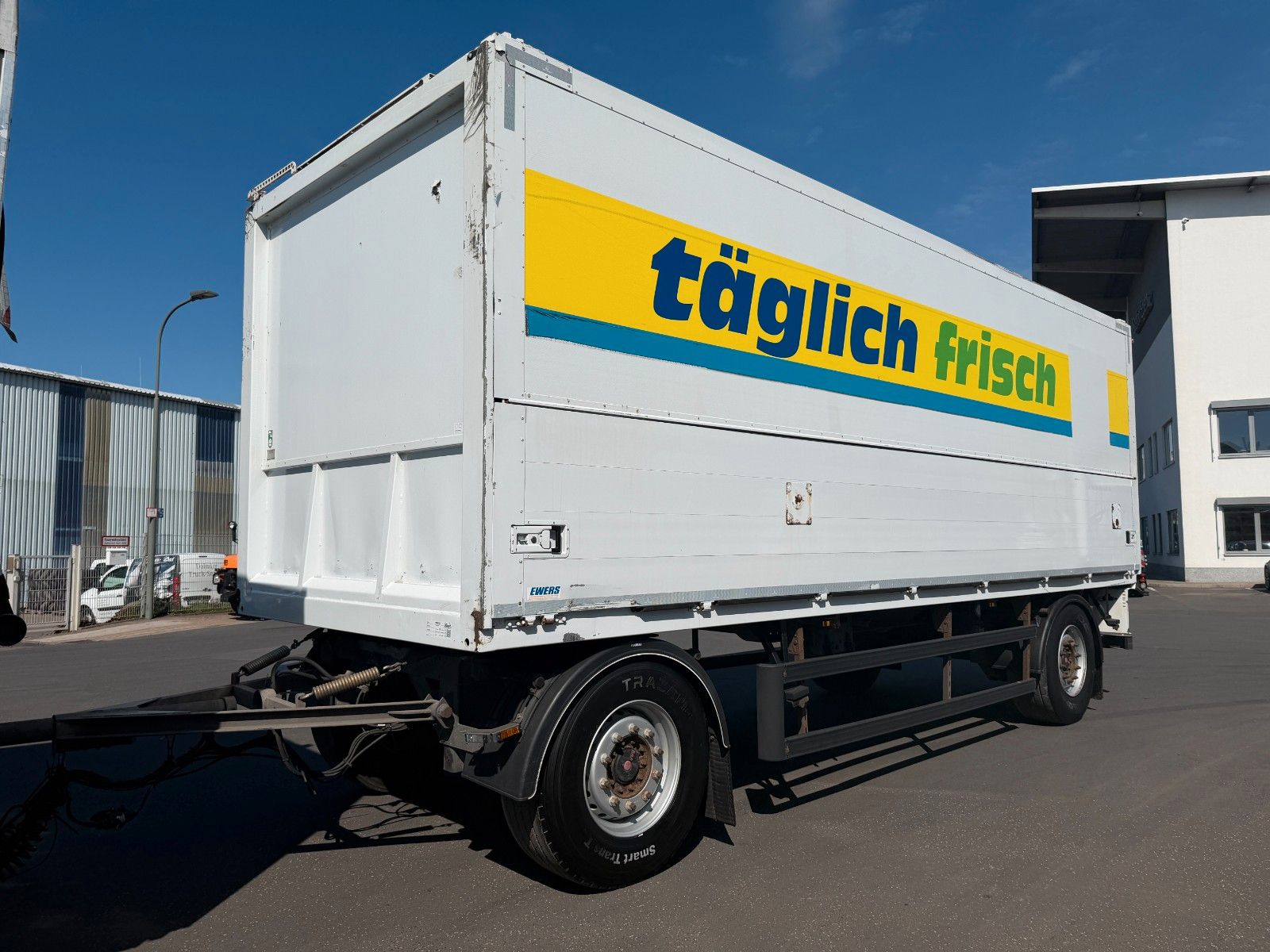 Fahrzeugabbildung Andere Ewers PRASQ 18 Schwenkwand SAF LBW BÄR 2.500kg