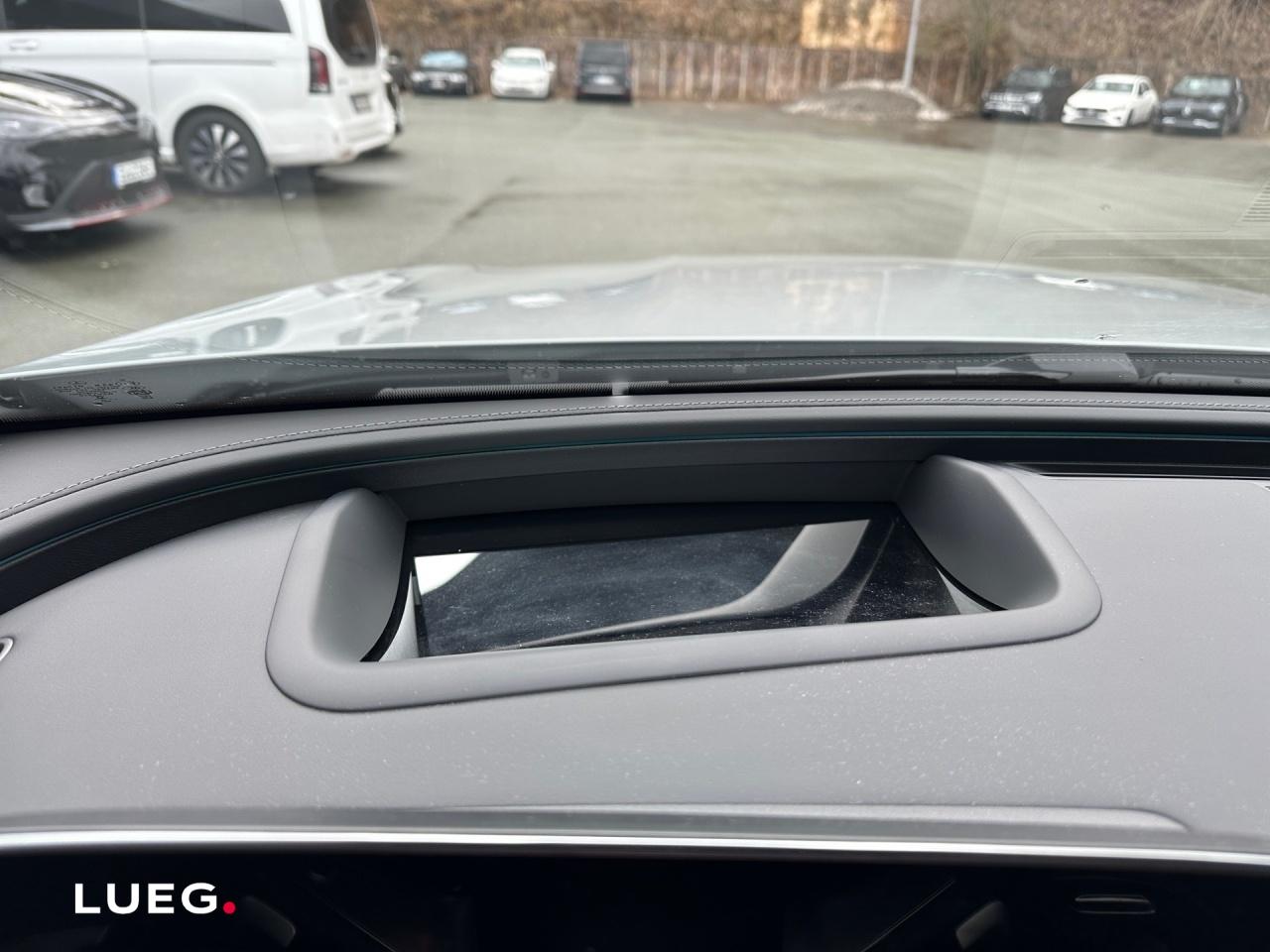 Mercedes-Benz E 300 e AMG+NIGHT+AHK+HUD+360+DIGITAL+DISTRONIC