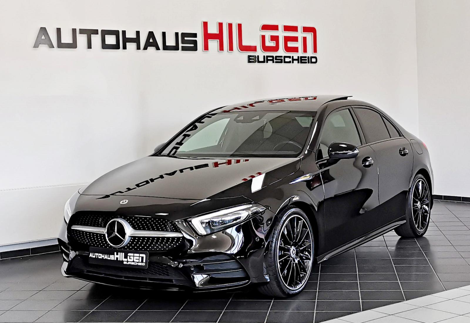 Mercedes-Benz A 250 AMG 4M Lim.*Pano*HeadUp*360°Kamera*CarPlay
