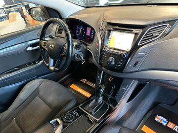 Hyundai i40 cw blue Premium *Navi*TOP*AHK*