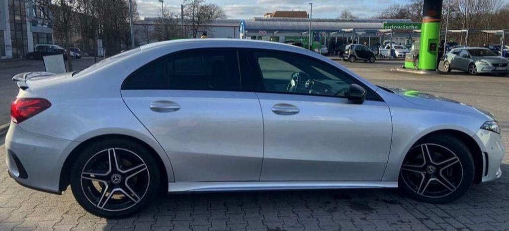 Mercedes-Benz A 200