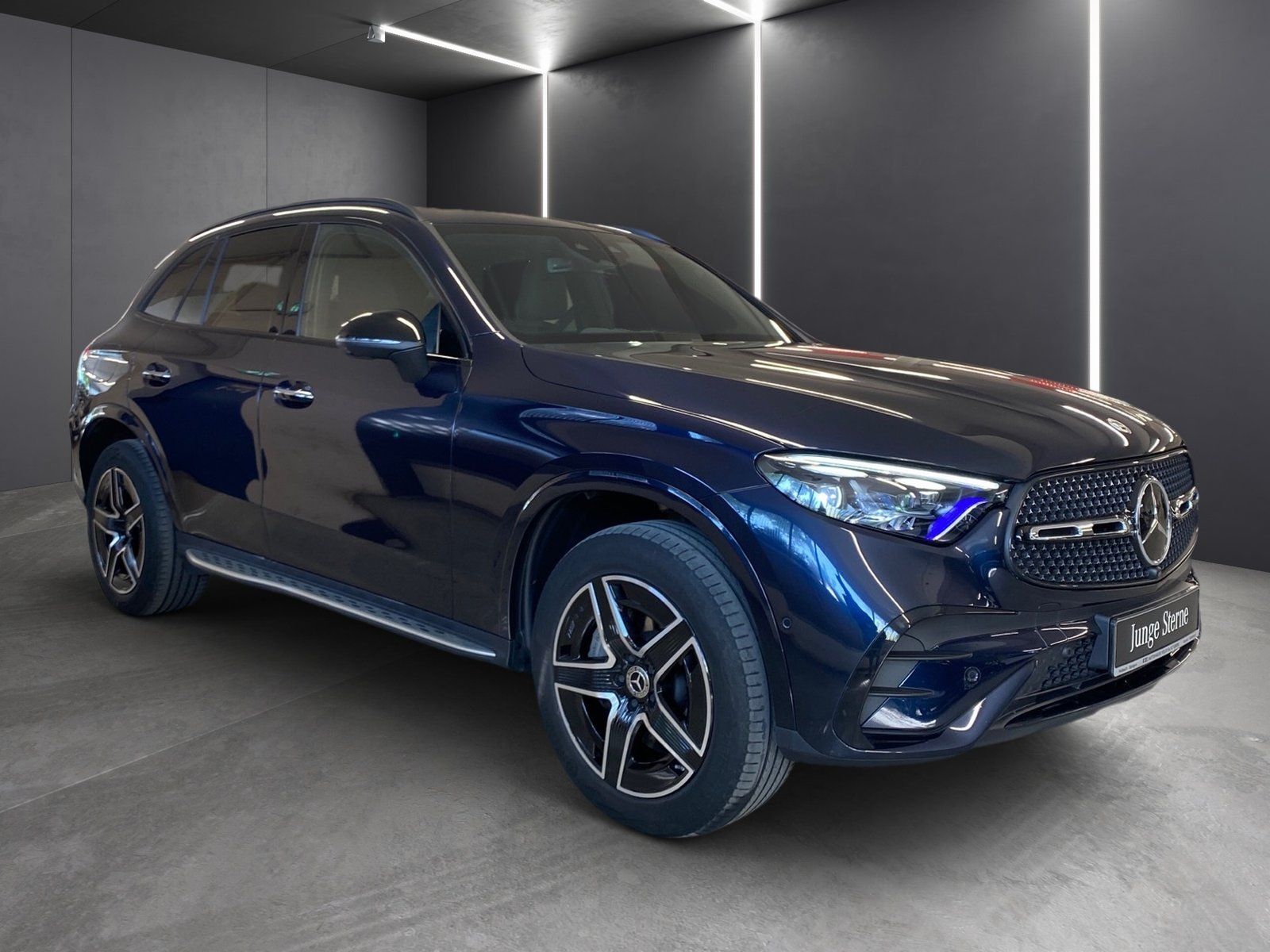 Fahrzeugabbildung Mercedes-Benz GLC 300 de 4M AMG*Distronic*AHK*Burmester*Memory