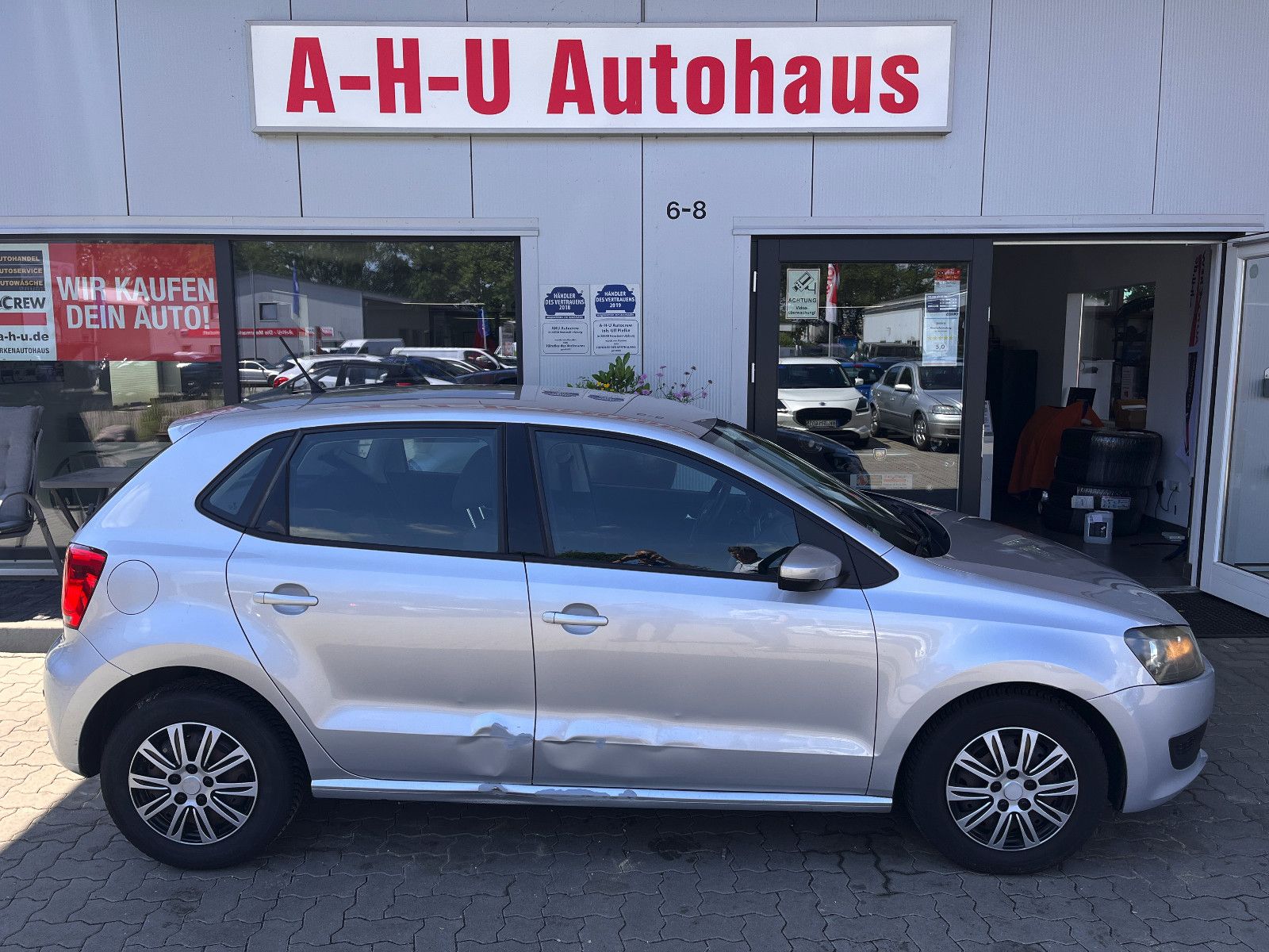Fahrzeugabbildung Volkswagen Polo V Trendline