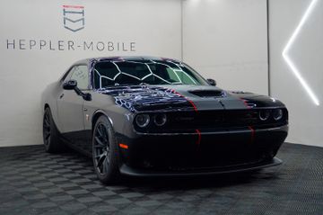 Dodge Challenger - 10