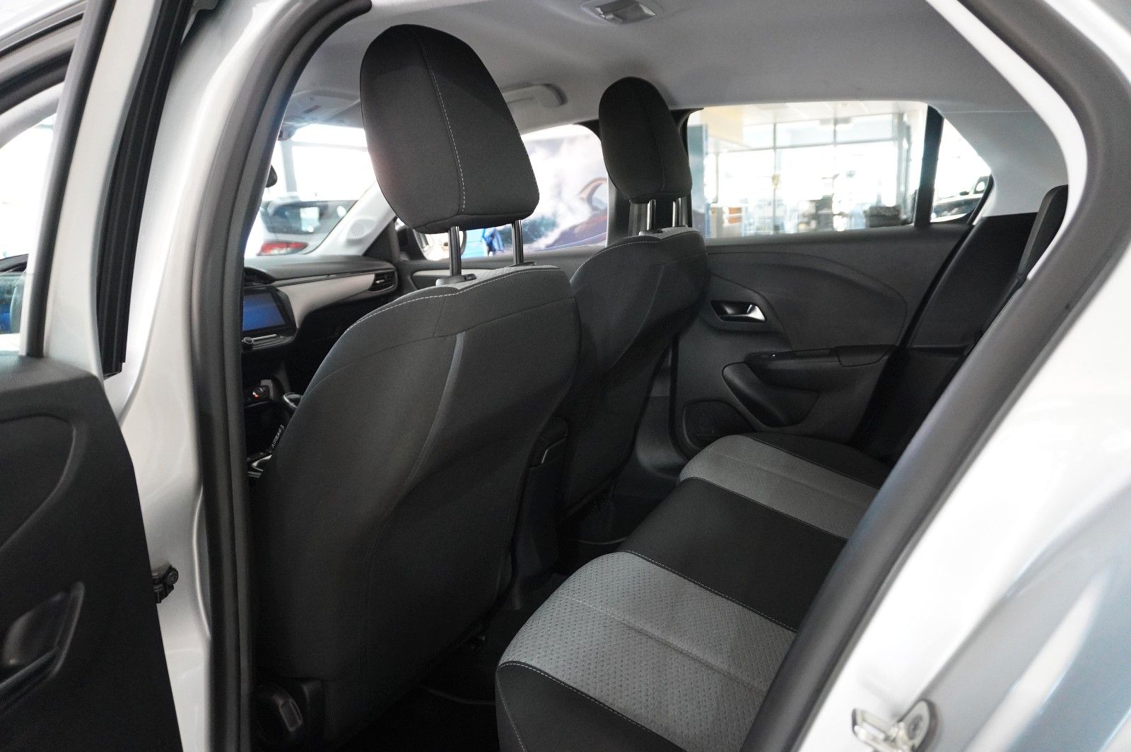Fahrzeugabbildung Opel Corsa F 1.2 FACELIFT NAVI/LED/KAMERA/VIRTU./DAB+
