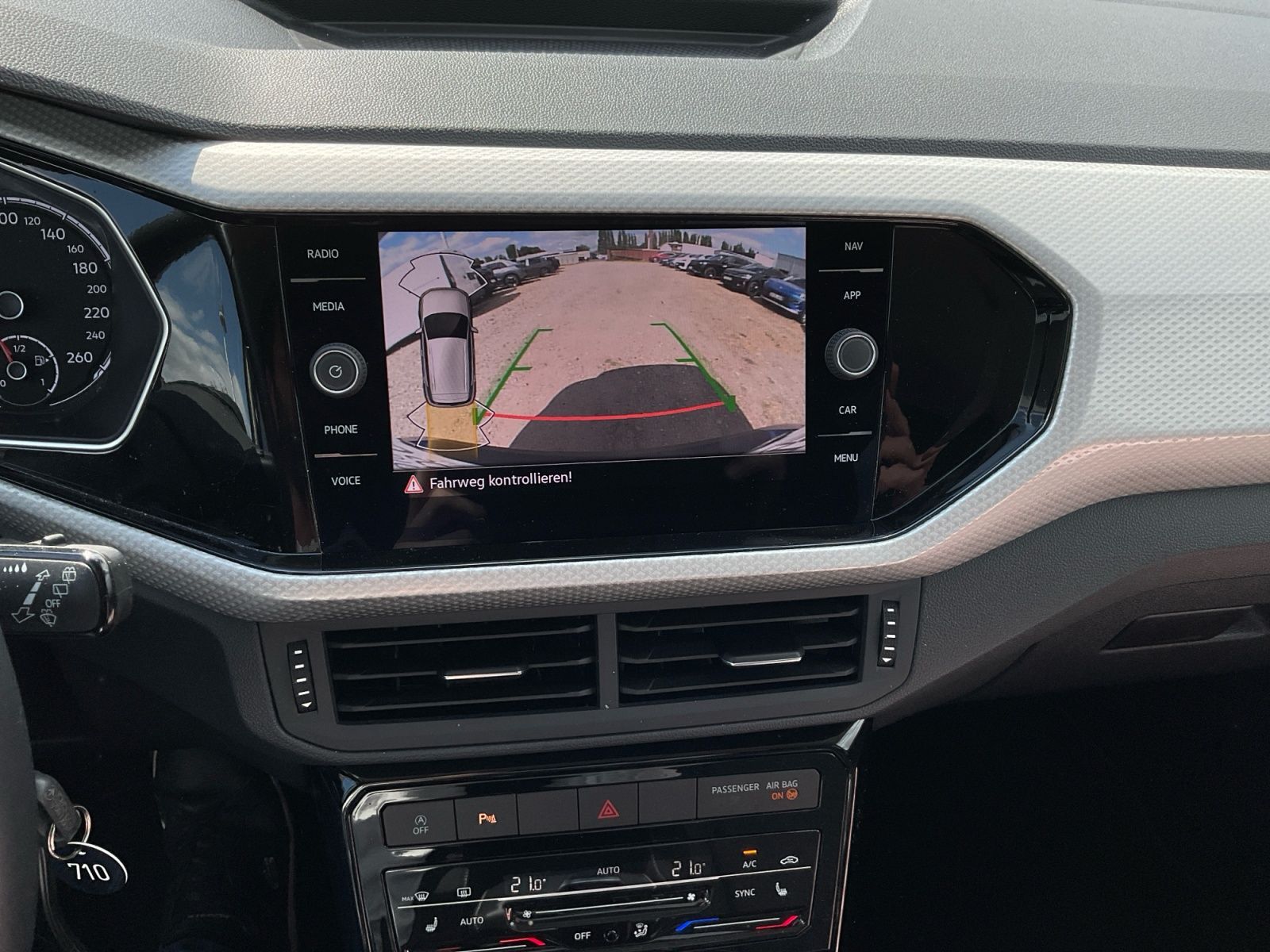 Volkswagen T-Cross - Bild 18