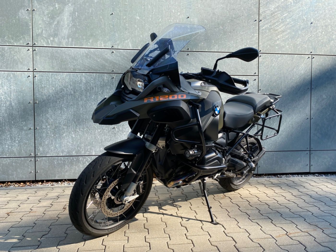 Fahrzeugabbildung BMW R 1200 GS Adventure 3 Pakete