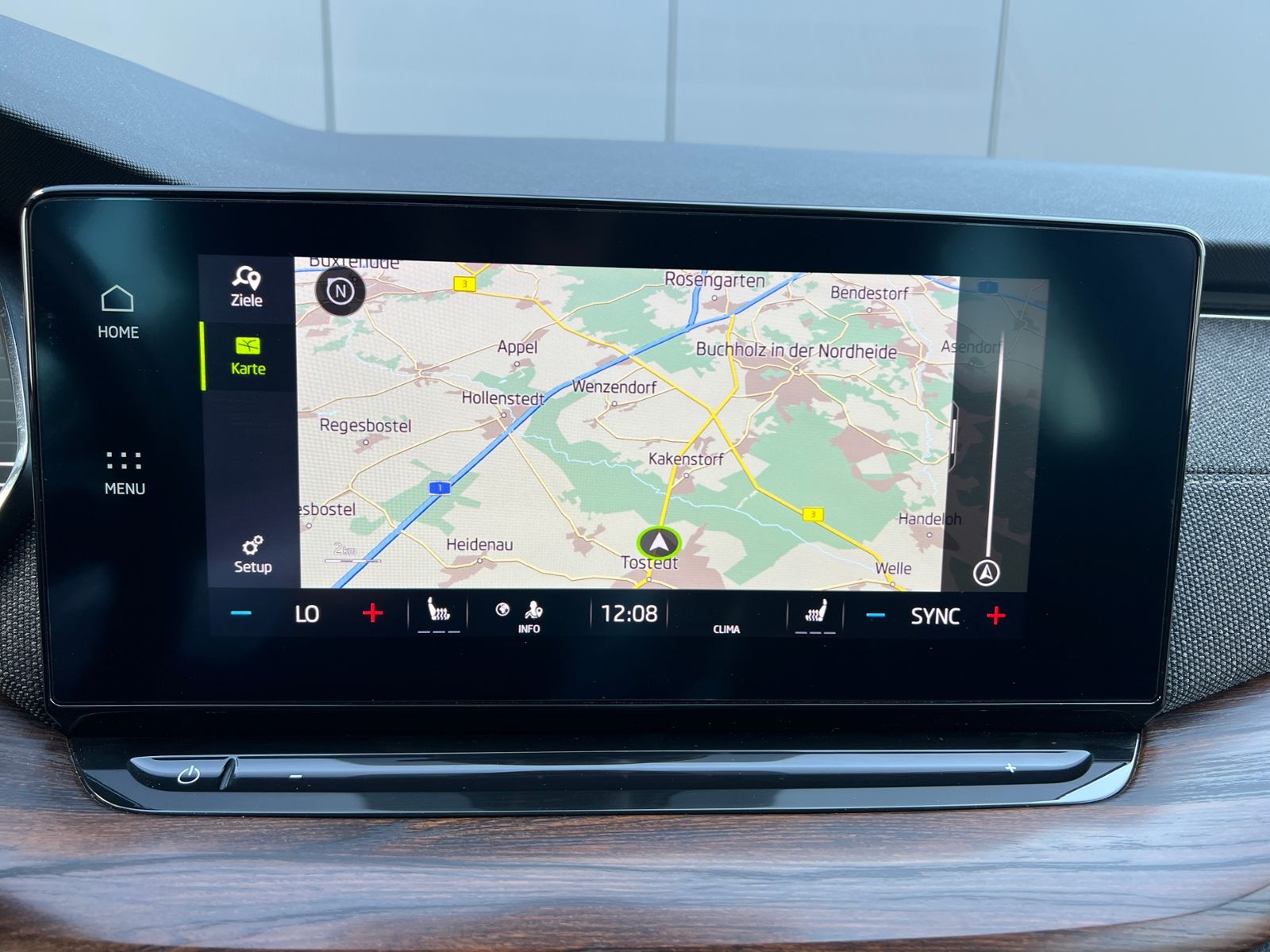 Fahrzeugabbildung SKODA Octavia Combi Scout 2.0 TDI DSG 4x4 *AHK, Navi,