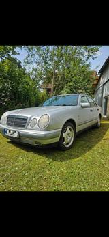 Mercedes-Benz Mercedes Benz E Klasse W210 E200 - gebrauchte Mercedes-Benz E 200 aus dem Jahr 1998
