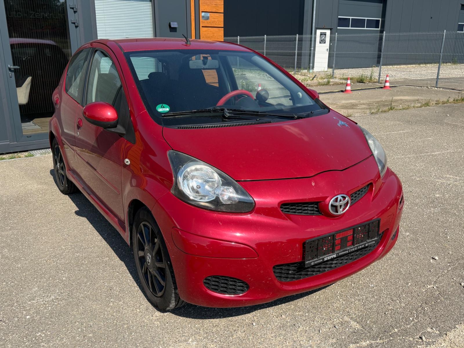 Toyota Aygo CoolRed KLIMA 5-TÜRIG