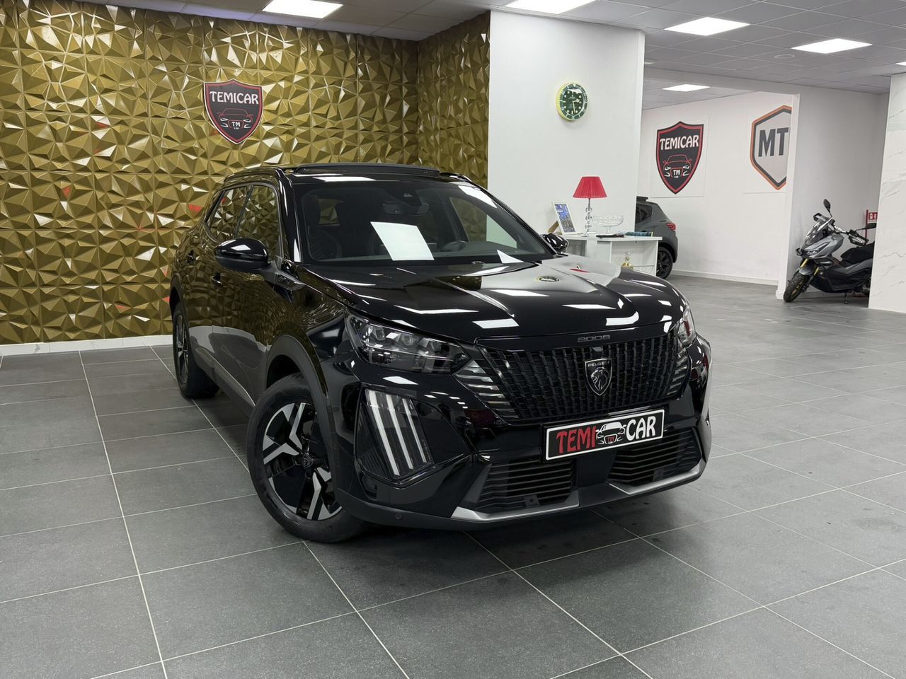Peugeot 2008 BlueHDi 130 S&S EAT8 GT imagem 3