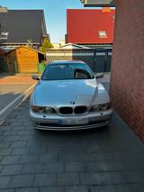 BMW E39 520i 170ps 2,2L Reihen 6 Zylinder ... - BMW 225 Benziner Gebrauchtwagen