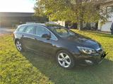 Opel Astra Sports Tourer 1.4 Turbo Edition 103kW ... - Opel Astra aus 2010: Sports