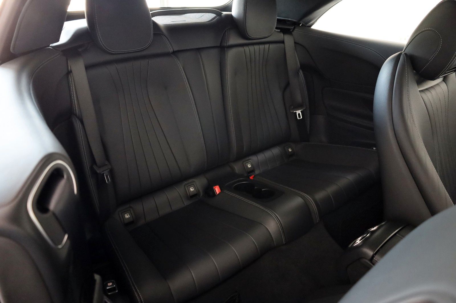 Fahrzeugabbildung Mercedes-Benz E 350 Cabrio AMG Line Leder,Navi,LED,Kamera,SH