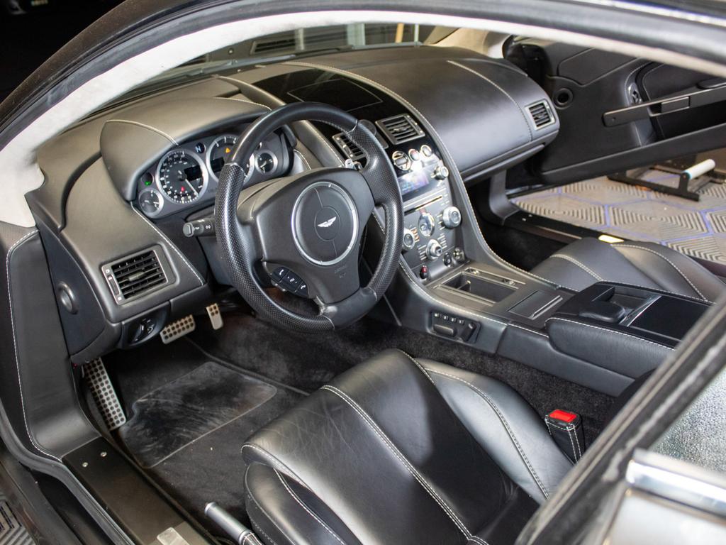 Aston Martin V8 Vantage