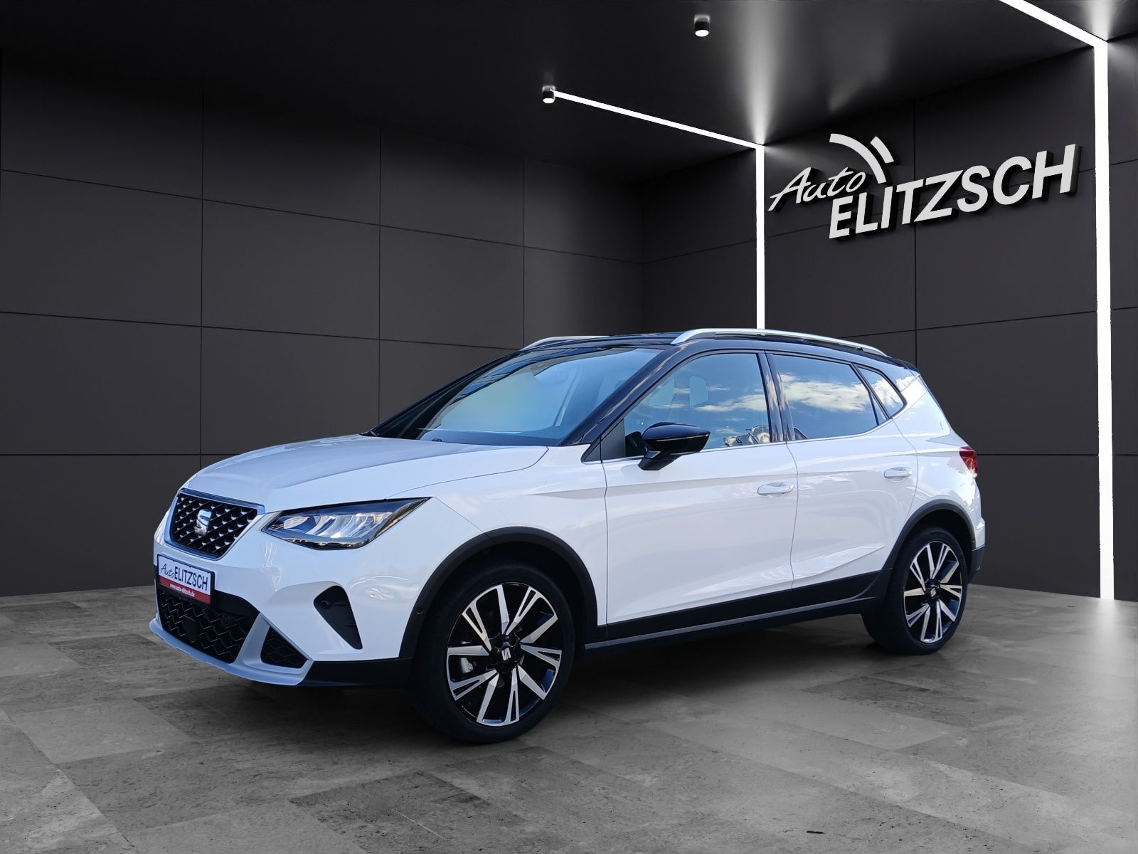 Fahrzeugabbildung SEAT Arona TSI Xperience DSG LED AHK ACC RFK SH 18"