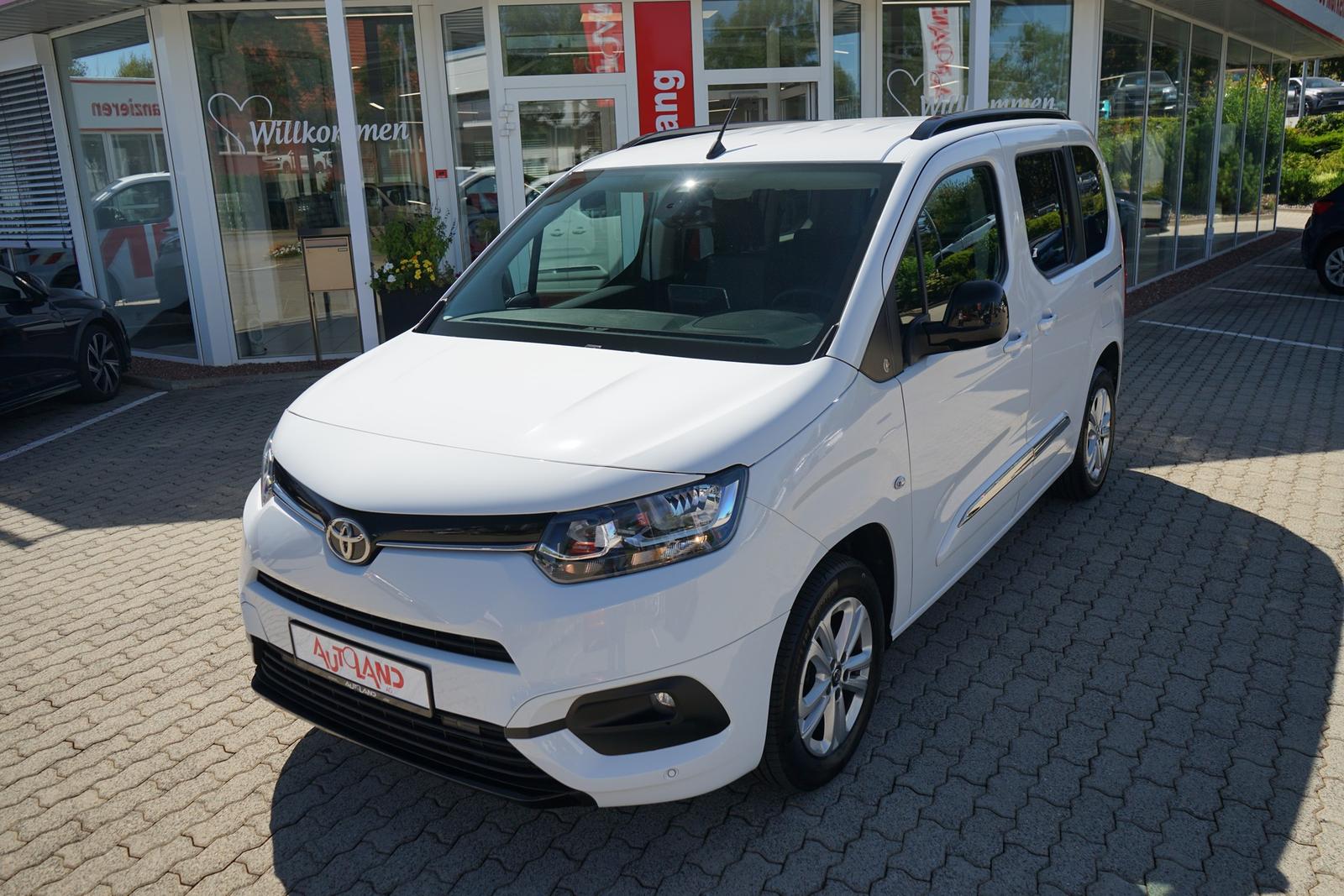 Toyota Proace City Verso 1.2 L1 Navi ACC Kamera DAB PDC