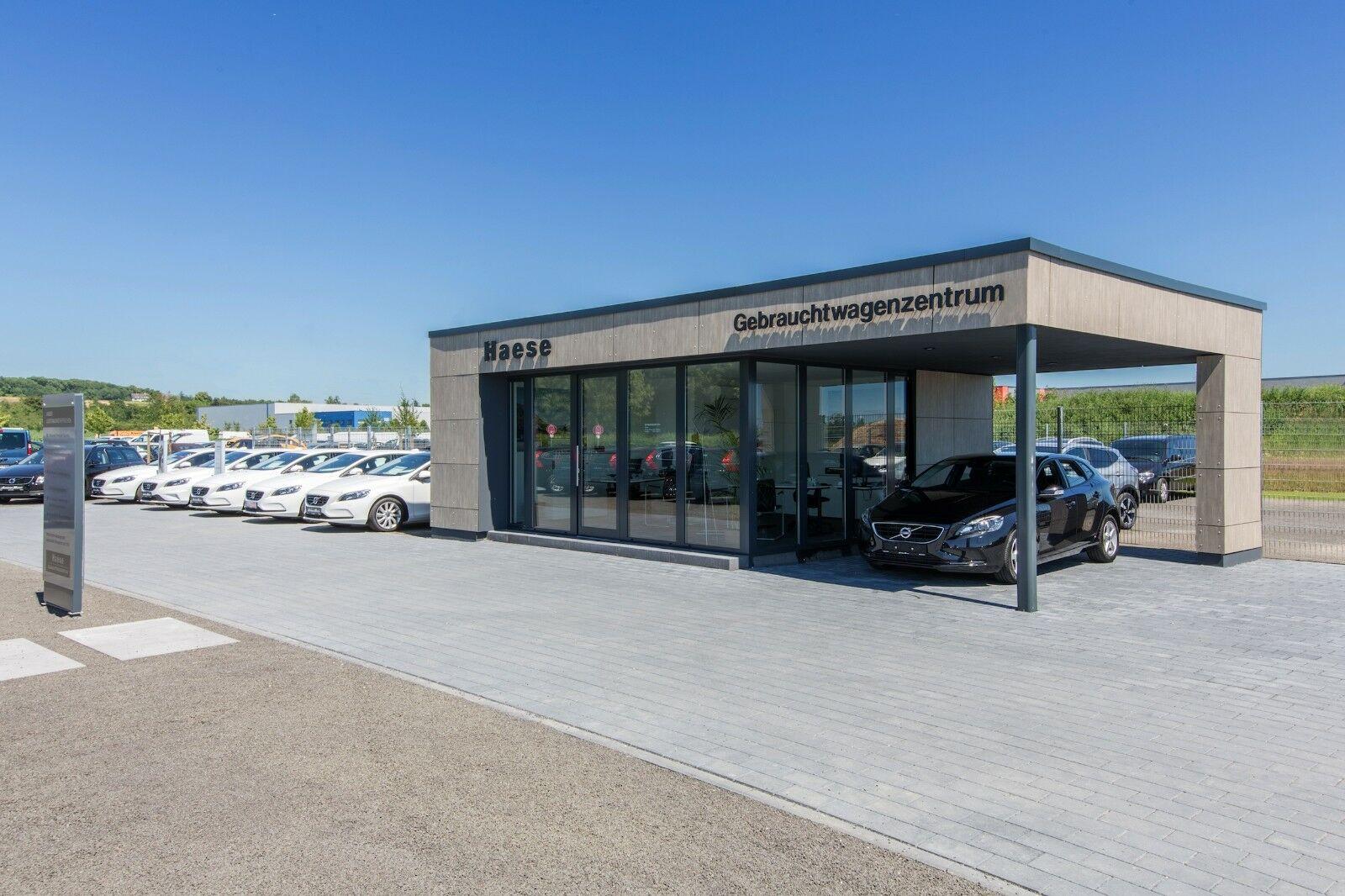 showroom-image-top