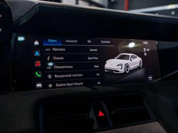 2022 Porsche TAYCAN — миниатюра 27