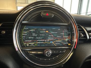 MYAUTOCENTER – Gebraucht- und Jahreswagen mit Werkstattservice in Pfaffenhofen MINI Mini 5-trg. Cooper D *Navi*Pano*