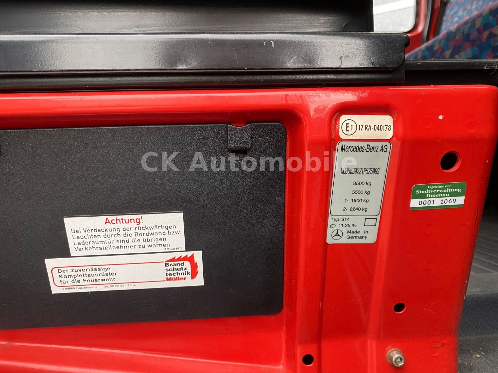 Fahrzeugabbildung Mercedes-Benz Sprinter 314 CDI Feuerwehr/5 Sitze/Sperre/2 Hand