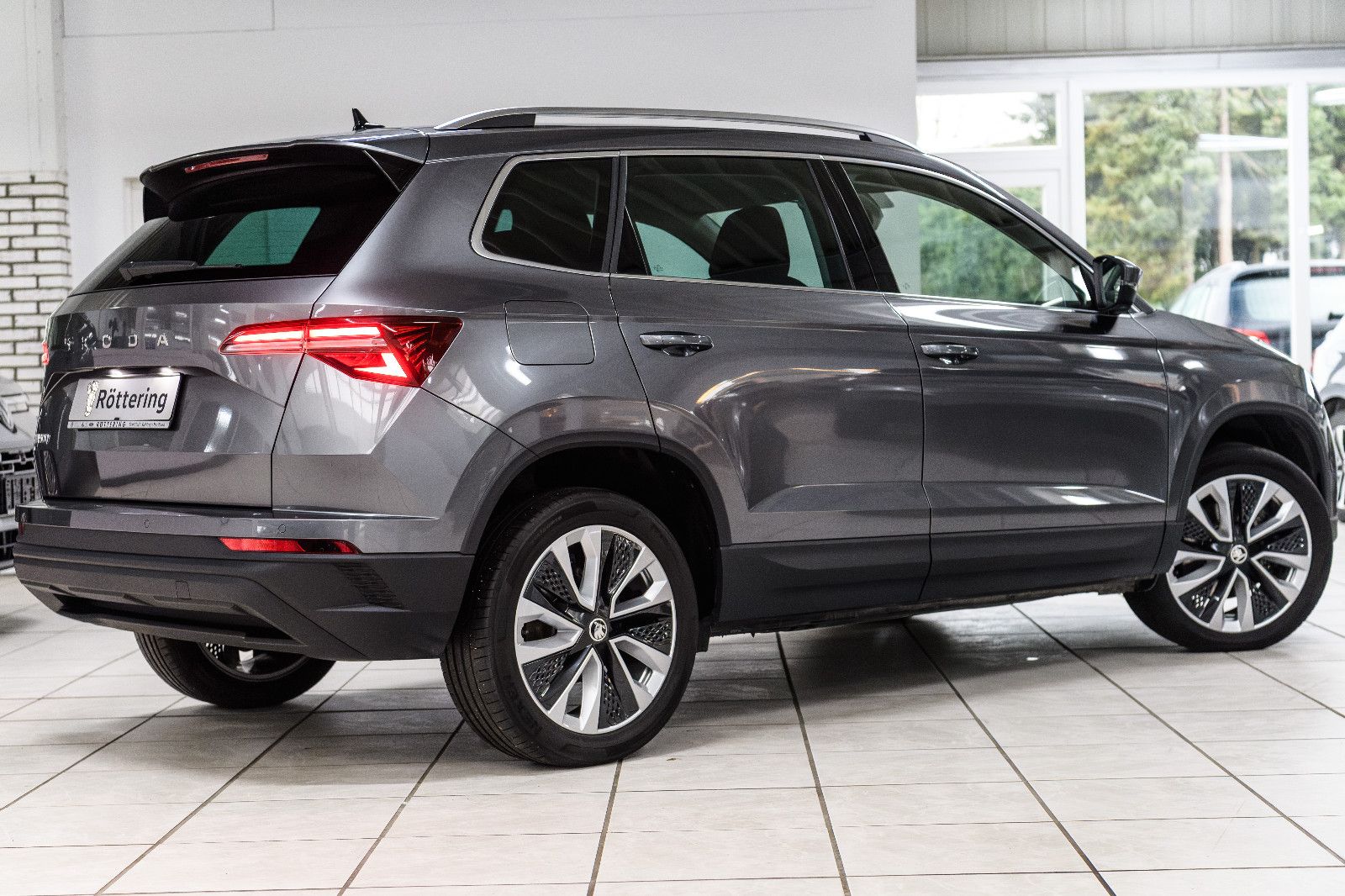 Fahrzeugabbildung SKODA Karoq Selection