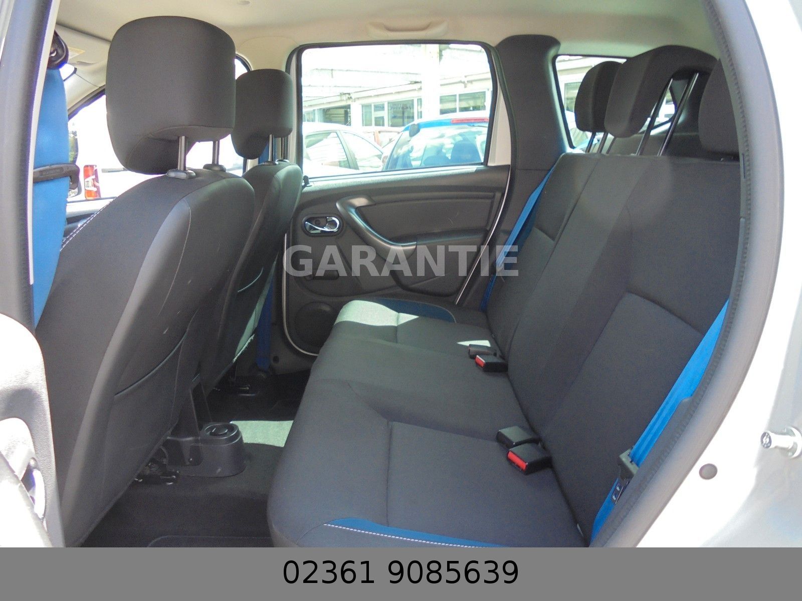 Fahrzeugabbildung Dacia Duster 1.6 Celebration 4x2 Klima/Navi/PDC/A H K/