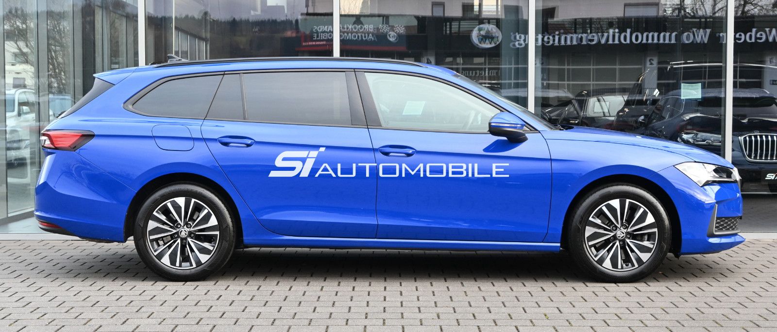 Fahrzeugabbildung SKODA Superb 2.0 TSI DSG Selection Combi 4x4 °ACC°AHK°