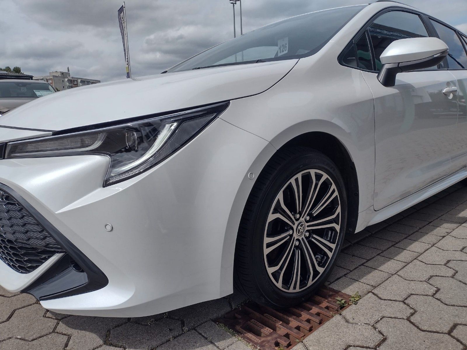 Toyota Corolla (05/2022, Hybrid (Benzin/Elektro))