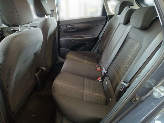 Fahrzeugabbildung Hyundai i20 Select 1.2 +KLIMA+NAVI+CARPLAY+PDC+RFK+UVM+