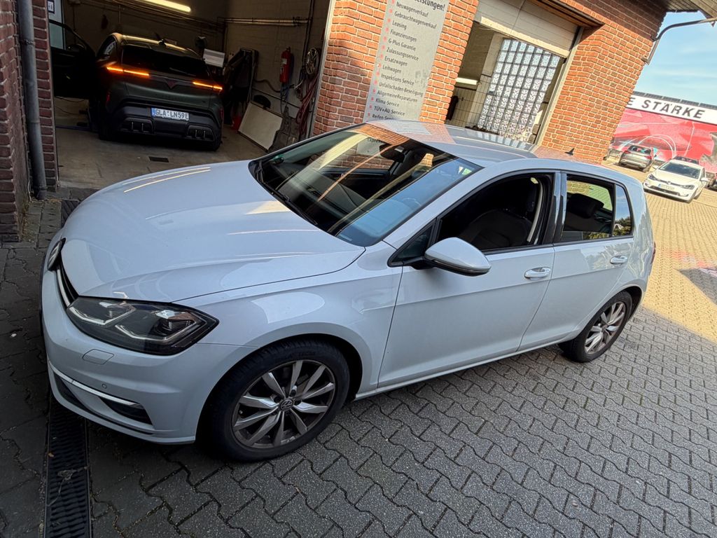 Image of Volkswagen Golf
