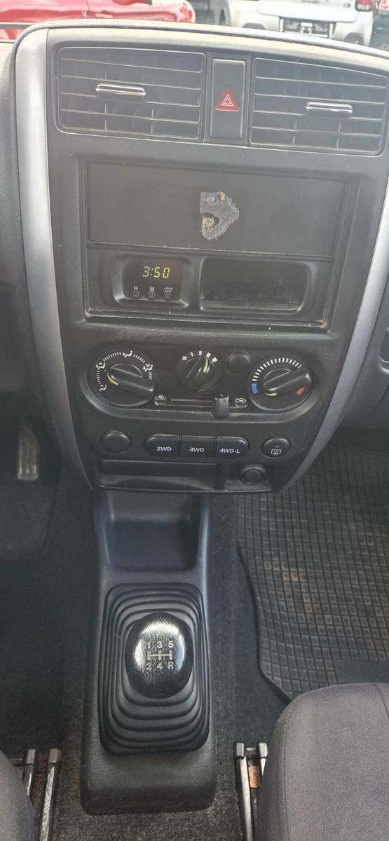 Suzuki Jimny 2009 — photo 10