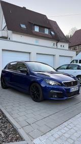Peugeot 308 BlueHDi 180 EAT8 GT GT - mit Diesel-Antrieb: Alcantara, Sitzbelüftung, Limousine