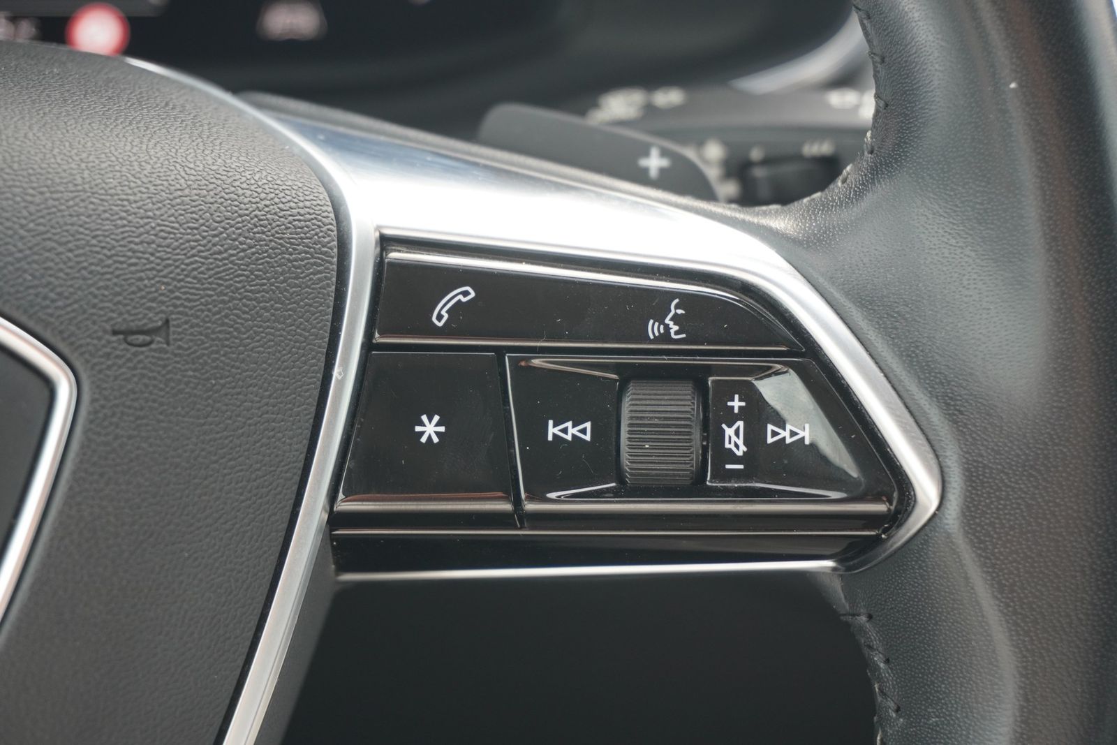 Audi A6 Avant 50 TDI quattro S-Line LED ACC AHK 360° foto 16