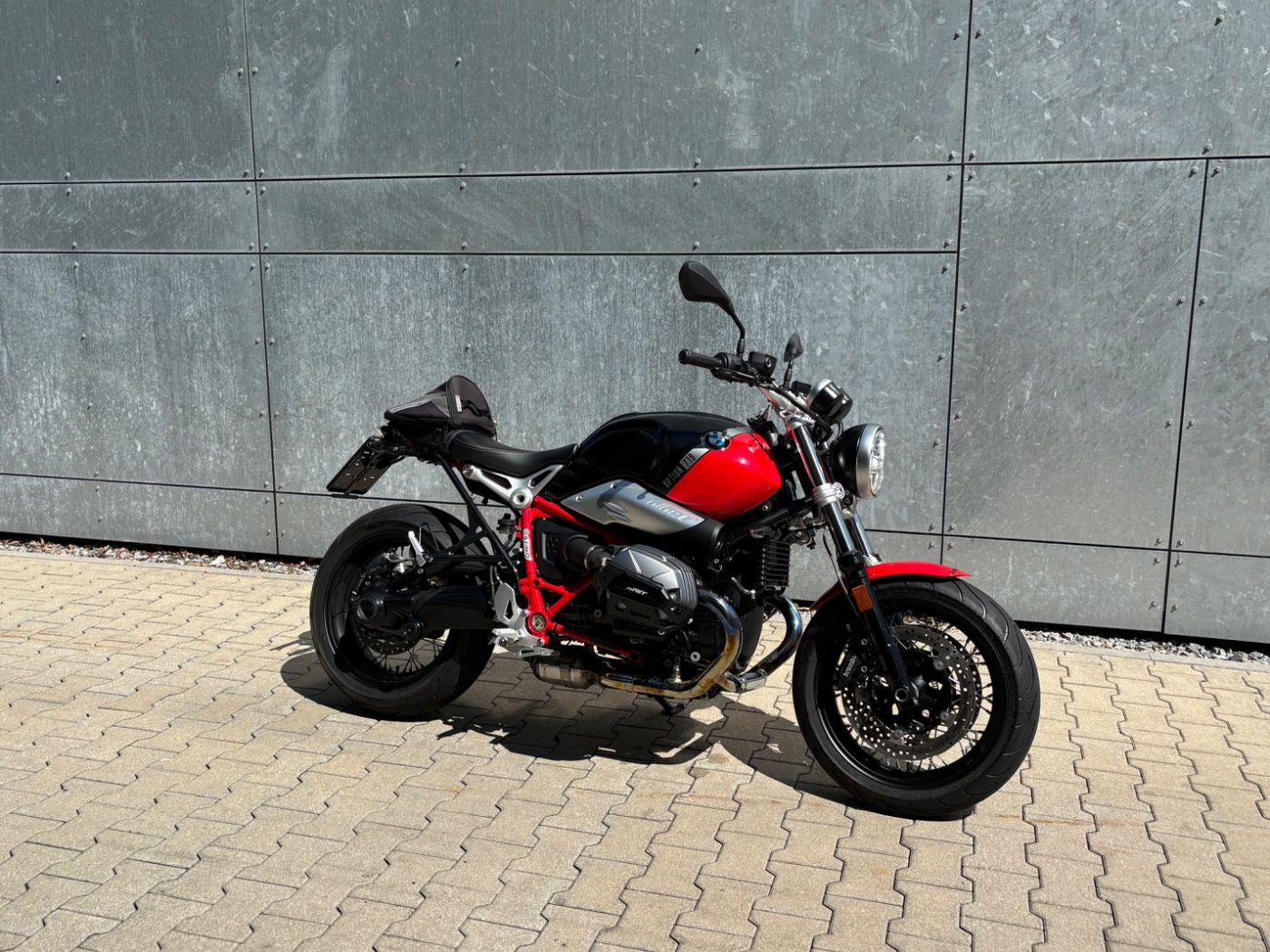 Fahrzeugabbildung BMW R nine T Pure