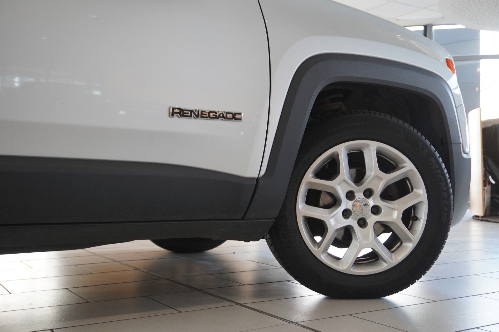 Fahrzeugabbildung Jeep Renegade 1.4T LIMITED KLIMA/SHZ/PDC/TEMP/AHK