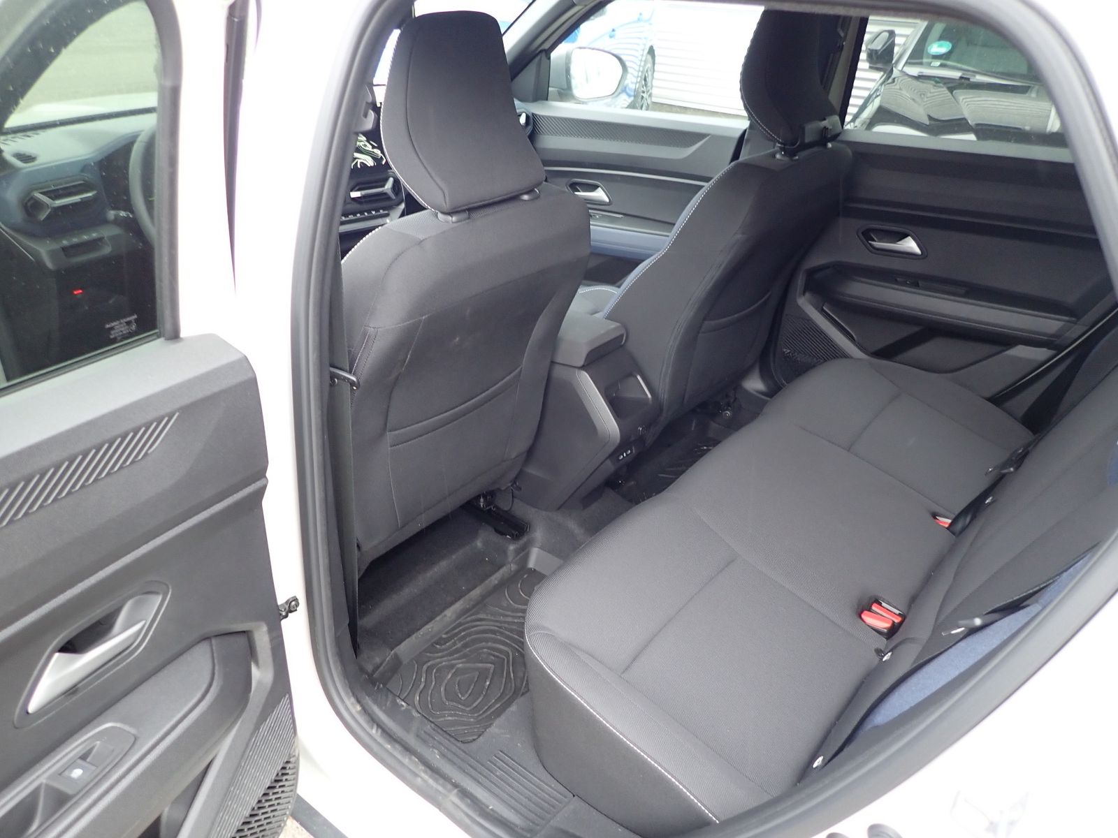 Fahrzeugabbildung Dacia Duster TCe 130 JOURNEY