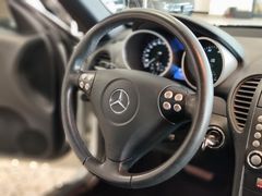 Fahrzeugabbildung Mercedes-Benz SLK 350 Roadster (BI-XENON/PDC/NAVI/LEDER/SHZ/AI