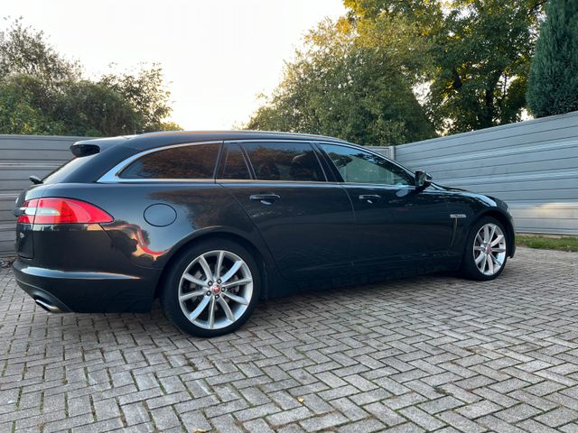 Jaguar XF 3.0 L V6 Diesel S Sportbrake -