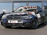 BMW 520 i M Sport PANO! AHK! M-SPORT! HEAD-UP! - BMW 520 mit Panoramadach
