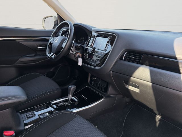 Mitsubishi Outlander Diamant Edition 2WD