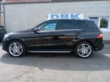 Mercedes-Benz ML 350 AMG Distr. Nachts. Panora. Totw. Spurha. - Mercedes-Benz ML 350 Gebrauchtwagen in Hamburg