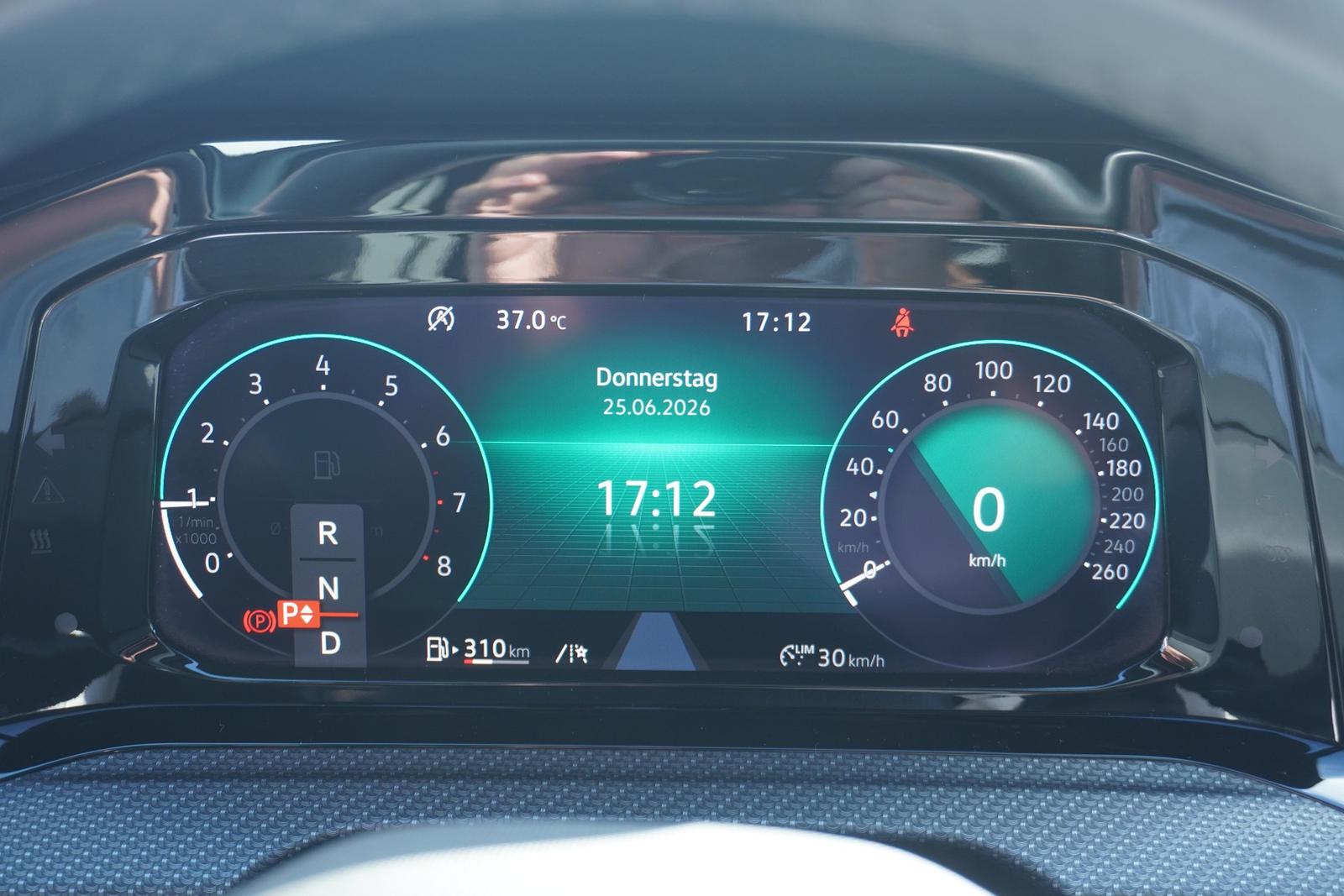 Volkswagen Golf VIII 1.5 eTSI DSG R-Line LED App Connect, миниатюра 25