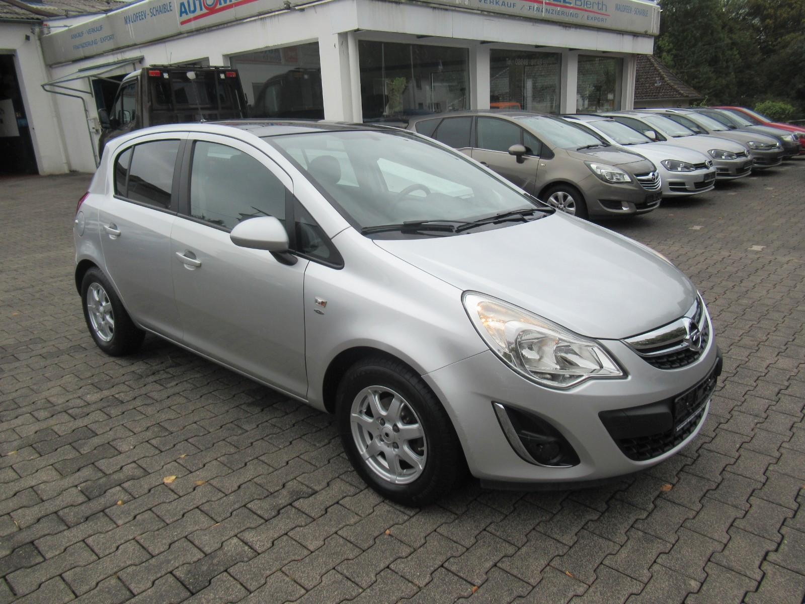 Opel Corsa D Satellite Navi Panorama