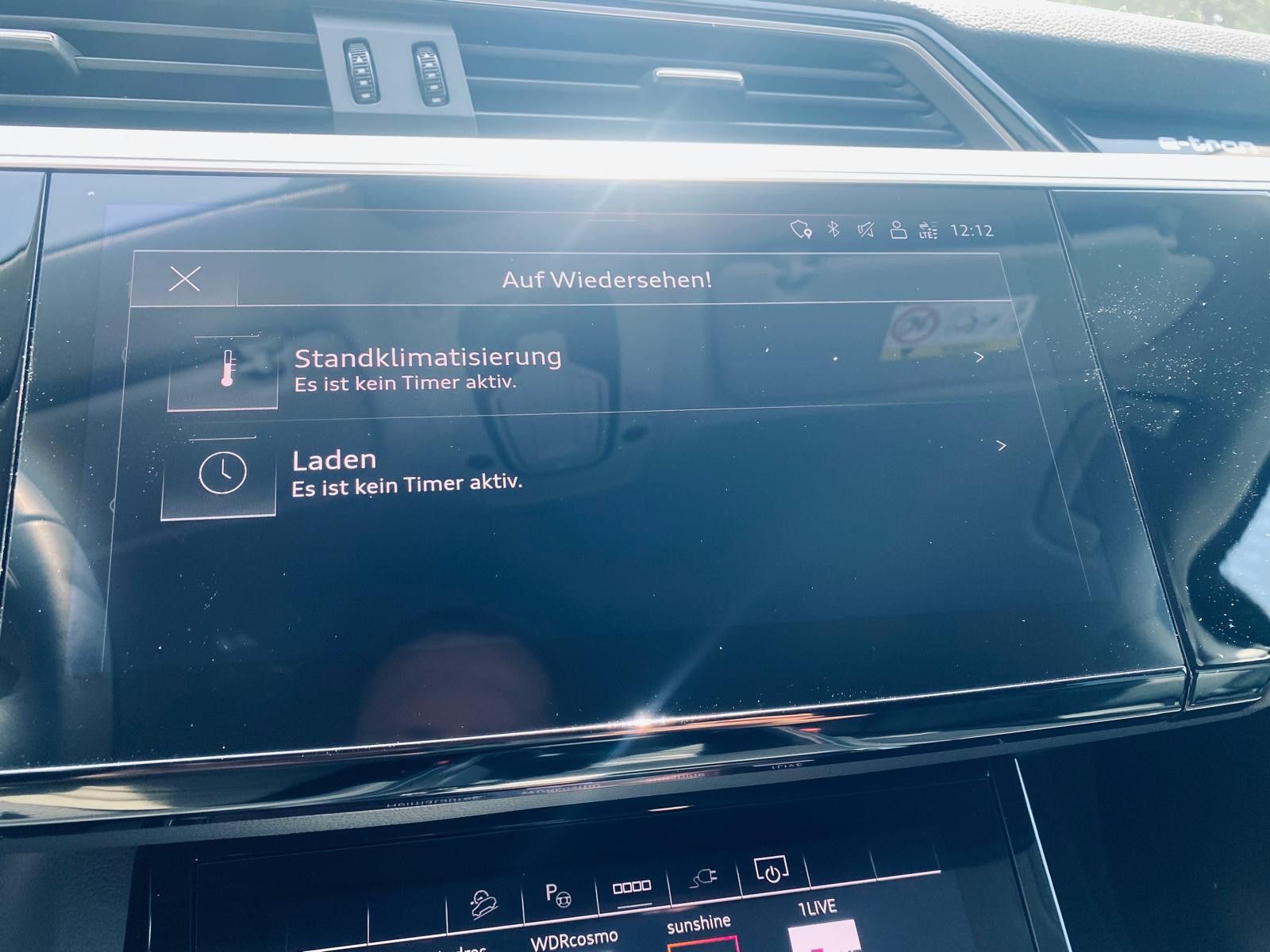 Fahrzeugabbildung Audi e-tron 55 Quat S LINE LUFT+LED+NAVI+SHZ+KAM+B&O+