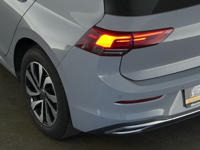 Golf VIII ACTIVE eTSI DSG MHEV+NAVI+ACC+SITZHEIZ
