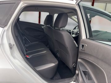 Ford Fiesta - 11